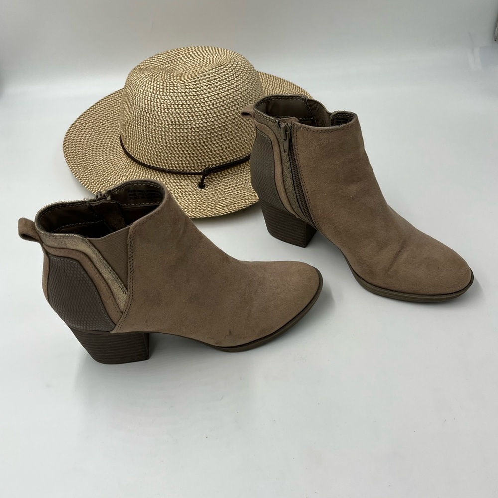 Women's Tan Ankle Boots